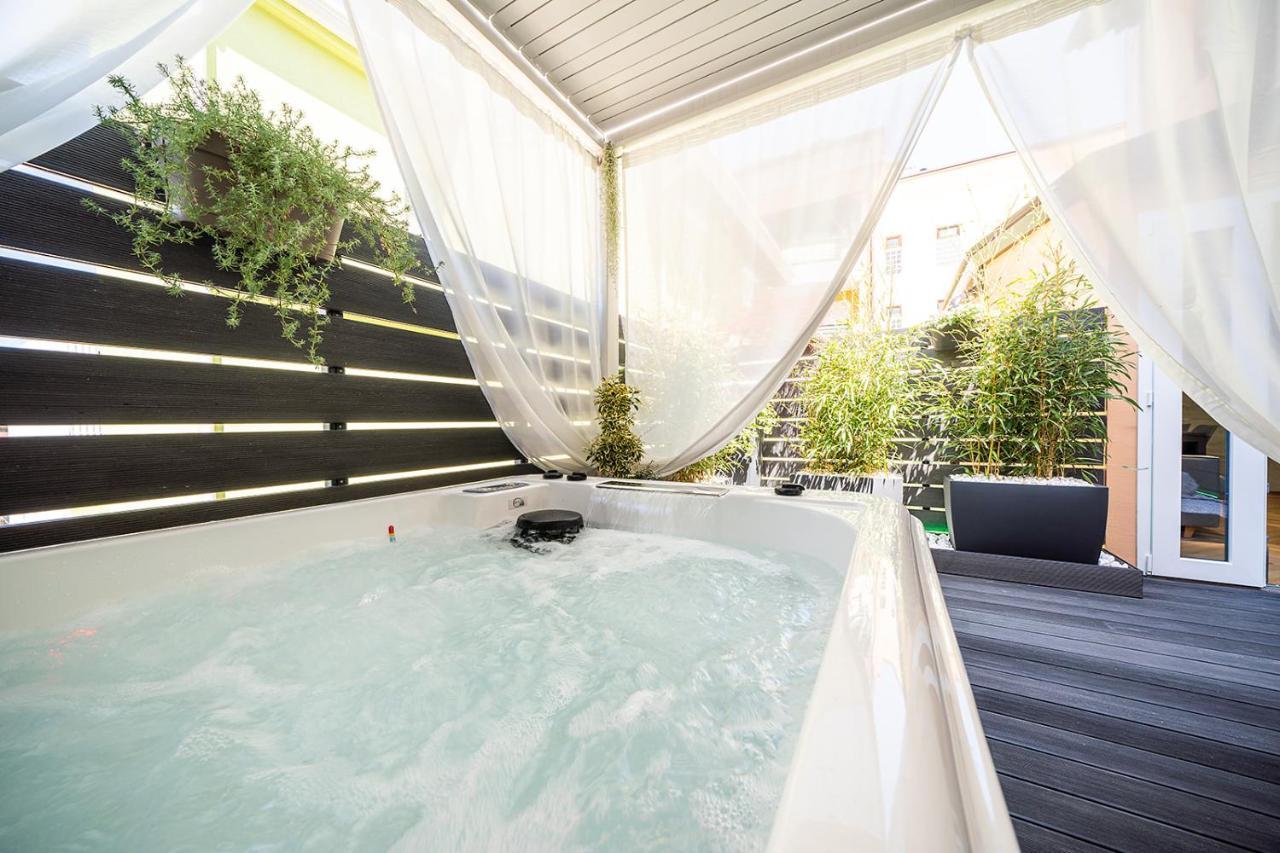 Sea Garden Apartments & Rooms Grado Buitenkant foto
